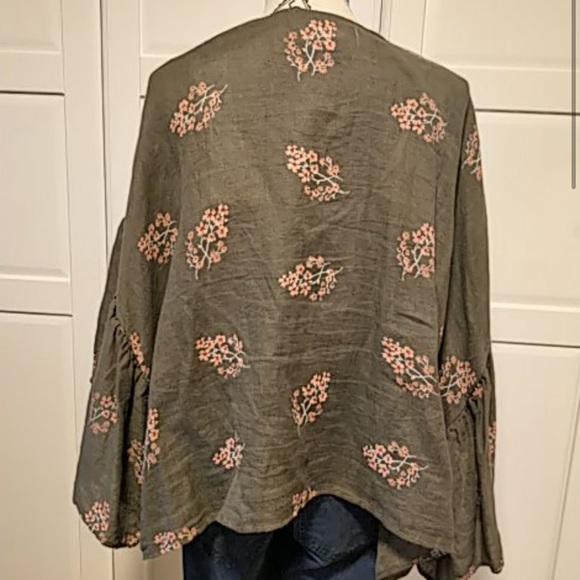 Universel Thread linen blend kimono vest - Picture 7 of 10